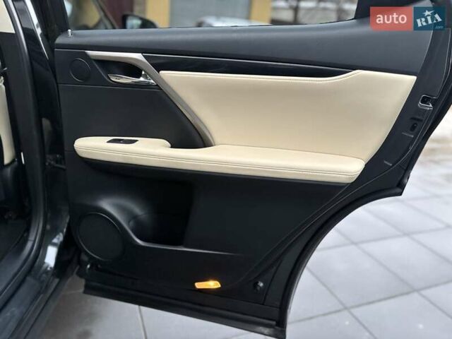 Черный Лексус РХ, объемом двигателя 2 л и пробегом 159 тыс. км за 38900 $, фото 20 на Automoto.ua