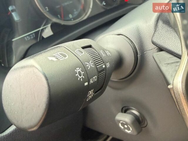 Черный Лексус РХ, объемом двигателя 3.46 л и пробегом 51 тыс. км за 42000 $, фото 30 на Automoto.ua