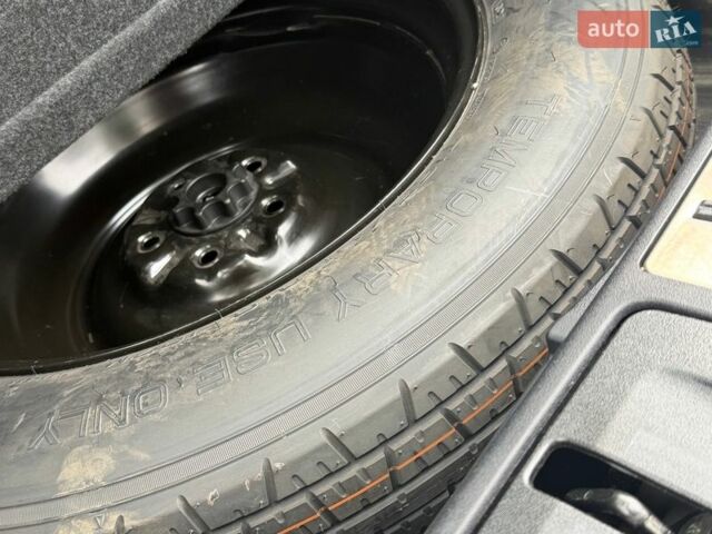 Черный Лексус РХ, объемом двигателя 3.46 л и пробегом 51 тыс. км за 42000 $, фото 52 на Automoto.ua