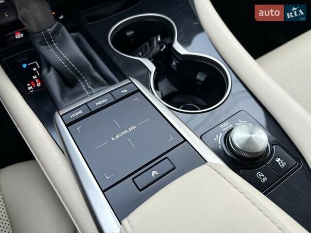 Черный Лексус РХ, объемом двигателя 2 л и пробегом 159 тыс. км за 38900 $, фото 34 на Automoto.ua