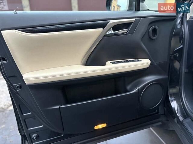 Черный Лексус РХ, объемом двигателя 2 л и пробегом 159 тыс. км за 38900 $, фото 13 на Automoto.ua