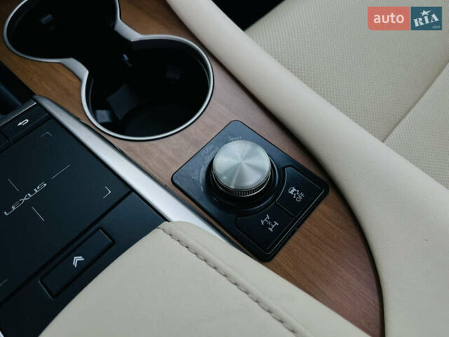 Чорний Лексус РХ, об'ємом двигуна 3.46 л та пробігом 60 тис. км за 41500 $, фото 29 на Automoto.ua