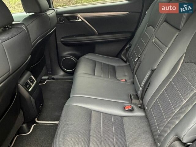 Черный Лексус РХ, объемом двигателя 3.46 л и пробегом 51 тыс. км за 42000 $, фото 65 на Automoto.ua