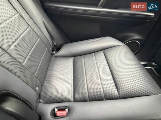 Черный Лексус РХ, объемом двигателя 3.46 л и пробегом 51 тыс. км за 42000 $, фото 75 на Automoto.ua