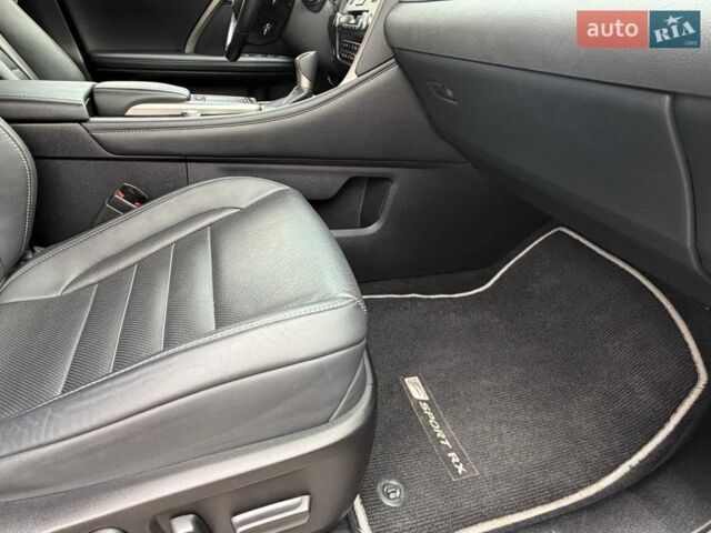 Черный Лексус РХ, объемом двигателя 3.46 л и пробегом 51 тыс. км за 42000 $, фото 60 на Automoto.ua