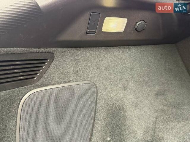Чорний Лексус РХ, об'ємом двигуна 3.46 л та пробігом 47 тис. км за 44700 $, фото 47 на Automoto.ua