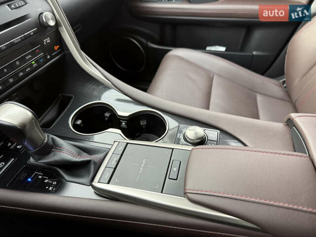 Черный Лексус РХ, объемом двигателя 3.46 л и пробегом 25 тыс. км за 50999 $, фото 47 на Automoto.ua