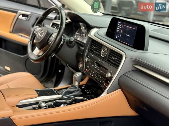 Черный Лексус РХ, объемом двигателя 2 л и пробегом 60 тыс. км за 46900 $, фото 45 на Automoto.ua
