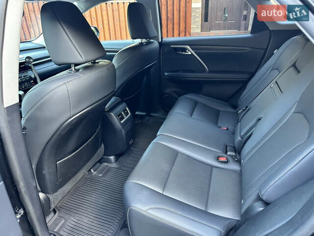 Черный Лексус РХ, объемом двигателя 3.46 л и пробегом 45 тыс. км за 39900 $, фото 12 на Automoto.ua