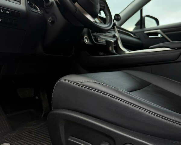 Черный Лексус РХ, объемом двигателя 3.46 л и пробегом 45 тыс. км за 39900 $, фото 25 на Automoto.ua