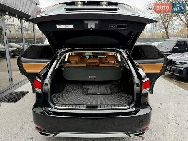 Черный Лексус РХ, объемом двигателя 2 л и пробегом 60 тыс. км за 46900 $, фото 46 на Automoto.ua