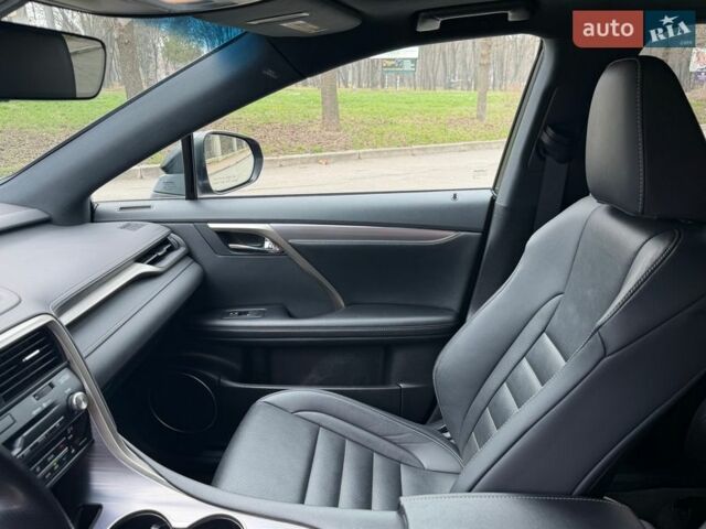 Черный Лексус РХ, объемом двигателя 3.46 л и пробегом 51 тыс. км за 42000 $, фото 25 на Automoto.ua