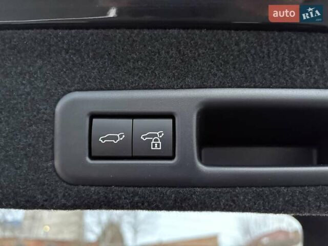 Черный Лексус РХ, объемом двигателя 2 л и пробегом 159 тыс. км за 38900 $, фото 19 на Automoto.ua