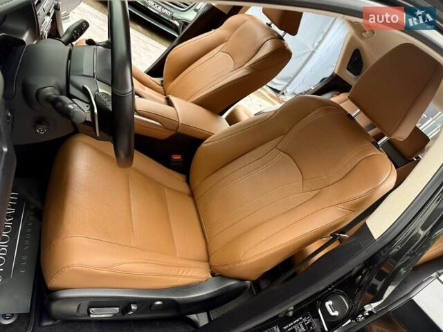 Черный Лексус РХ, объемом двигателя 2 л и пробегом 60 тыс. км за 46900 $, фото 27 на Automoto.ua