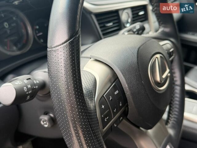 Черный Лексус РХ, объемом двигателя 3.46 л и пробегом 51 тыс. км за 42000 $, фото 29 на Automoto.ua