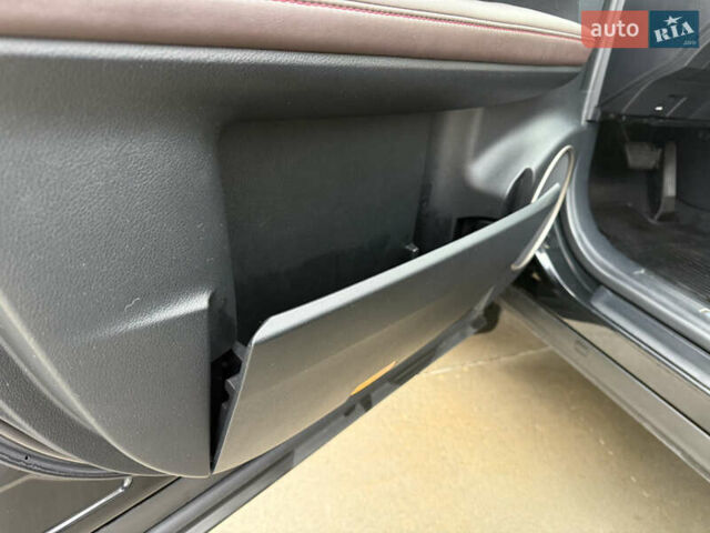 Черный Лексус РХ, объемом двигателя 3.46 л и пробегом 25 тыс. км за 50999 $, фото 68 на Automoto.ua