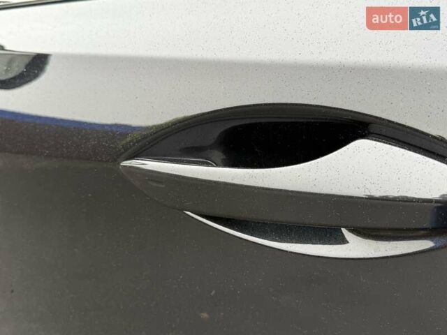 Чорний Лексус РХ, об'ємом двигуна 3.46 л та пробігом 47 тис. км за 44700 $, фото 87 на Automoto.ua