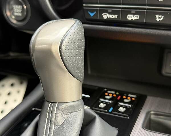 Чорний Лексус РХ, об'ємом двигуна 3.46 л та пробігом 47 тис. км за 44700 $, фото 23 на Automoto.ua