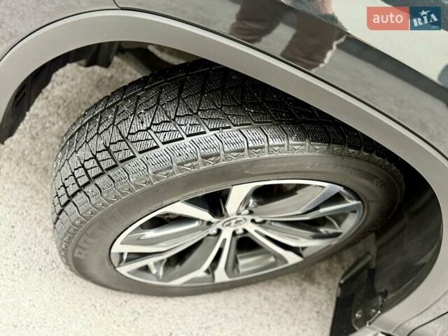 Черный Лексус РХ, объемом двигателя 2 л и пробегом 60 тыс. км за 46900 $, фото 24 на Automoto.ua