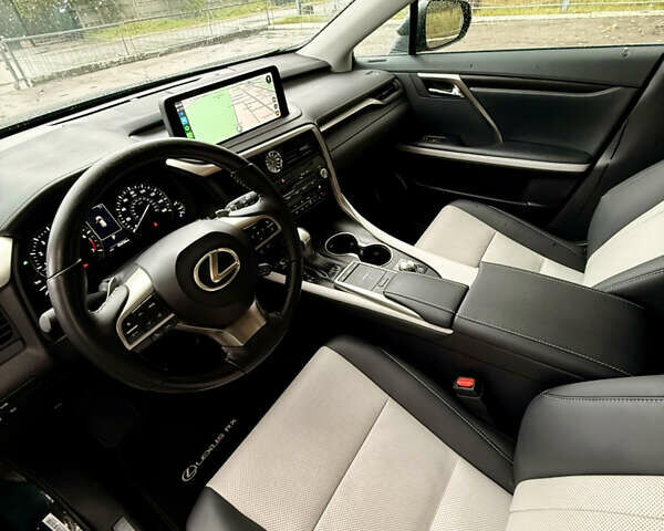 Лексус РХ 2021 в Киеве на Automoto.ua Черный Лексус РХ, объемом двигателя 3.5 л и пробегом 46 тыс. км за 46000 $, фото 7 на Automoto.ua