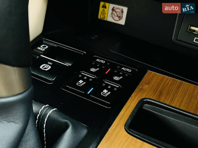 Чорний Лексус РХ, об'ємом двигуна 3.46 л та пробігом 60 тис. км за 41500 $, фото 31 на Automoto.ua