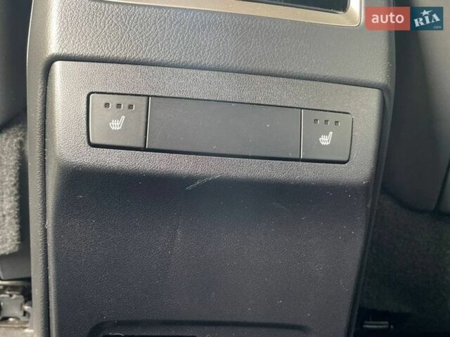 Черный Лексус РХ, объемом двигателя 3.46 л и пробегом 39 тыс. км за 57500 $, фото 12 на Automoto.ua