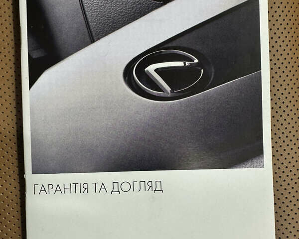 Черный Лексус РХ, объемом двигателя 2 л и пробегом 30 тыс. км за 50900 $, фото 19 на Automoto.ua