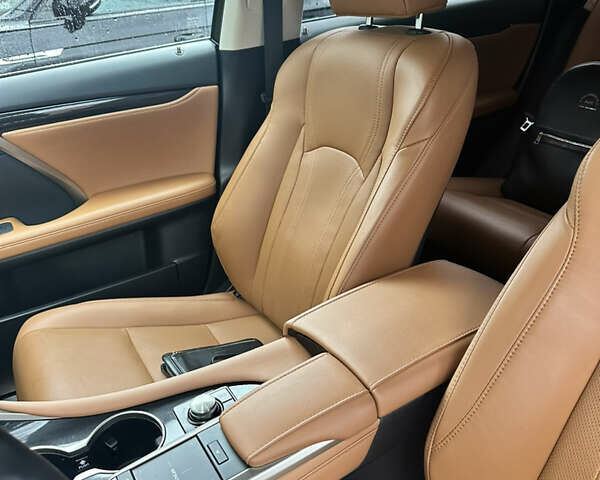 Черный Лексус РХ, объемом двигателя 2 л и пробегом 30 тыс. км за 50900 $, фото 8 на Automoto.ua