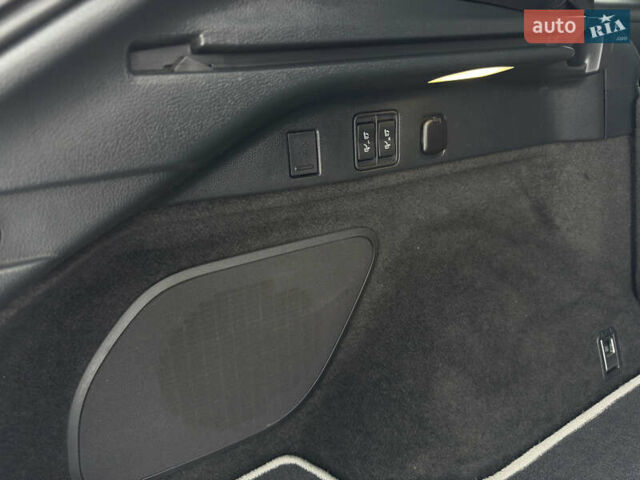 Чорний Лексус РХ, об'ємом двигуна 2.4 л та пробігом 100 тис. км за 63500 $, фото 18 на Automoto.ua