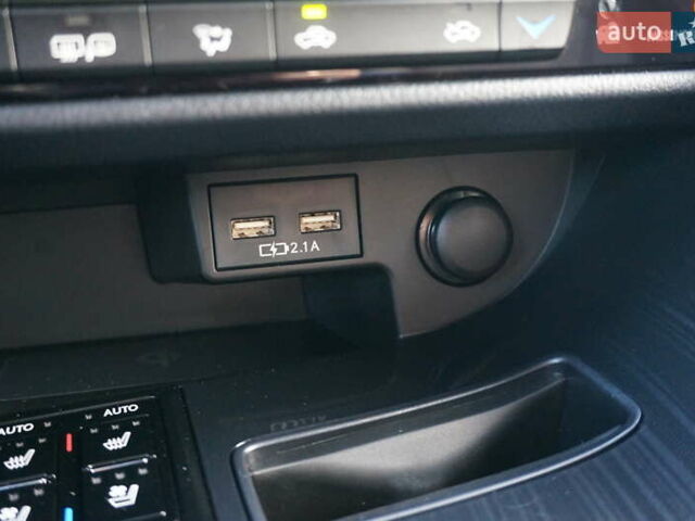 Черный Лексус РХ, объемом двигателя 3.46 л и пробегом 11 тыс. км за 54500 $, фото 66 на Automoto.ua