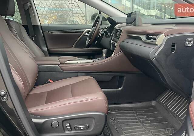 Черный Лексус РХ, объемом двигателя 2 л и пробегом 103 тыс. км за 49705 $, фото 5 на Automoto.ua