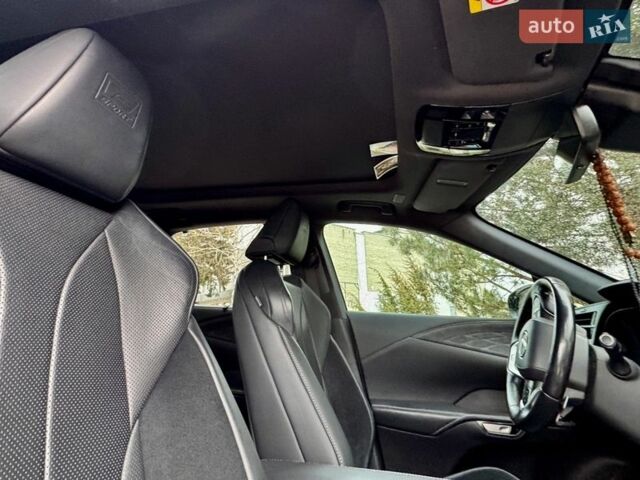 Черный Лексус РХ, объемом двигателя 2.4 л и пробегом 85 тыс. км за 59500 $, фото 61 на Automoto.ua