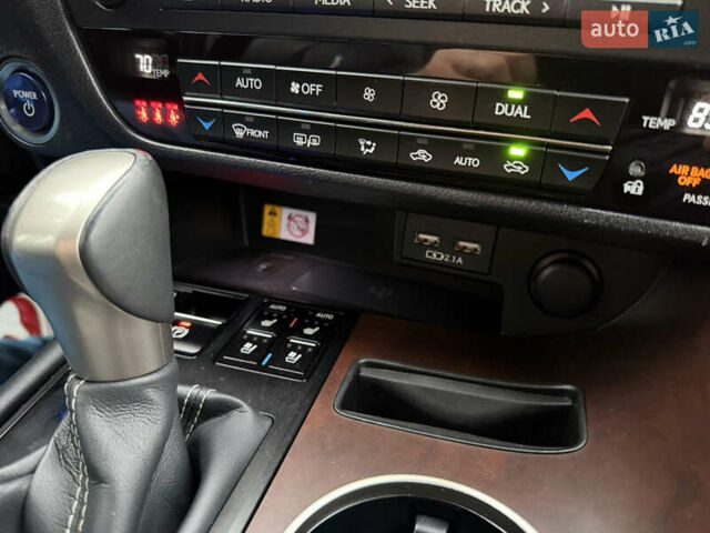 Чорний Лексус РХ, об'ємом двигуна 3.5 л та пробігом 70 тис. км за 46500 $, фото 25 на Automoto.ua