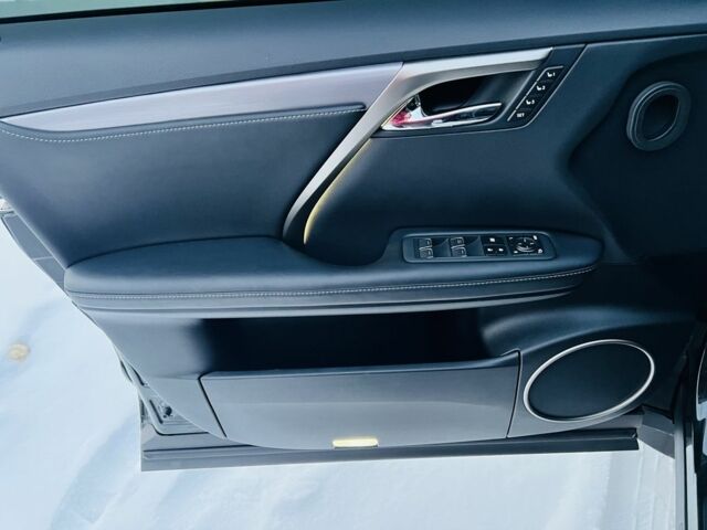 Черный Лексус РХ, объемом двигателя 2 л и пробегом 33 тыс. км за 22500 $, фото 4 на Automoto.ua