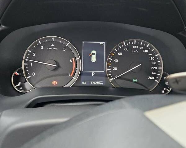 Черный Лексус РХ, объемом двигателя 2 л и пробегом 18 тыс. км за 53000 $, фото 4 на Automoto.ua