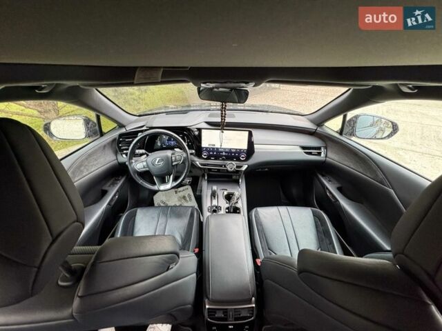 Черный Лексус РХ, объемом двигателя 2.4 л и пробегом 85 тыс. км за 59500 $, фото 83 на Automoto.ua