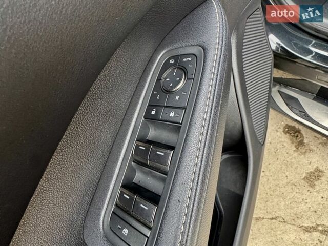 Черный Лексус РХ, объемом двигателя 2.4 л и пробегом 85 тыс. км за 59500 $, фото 35 на Automoto.ua