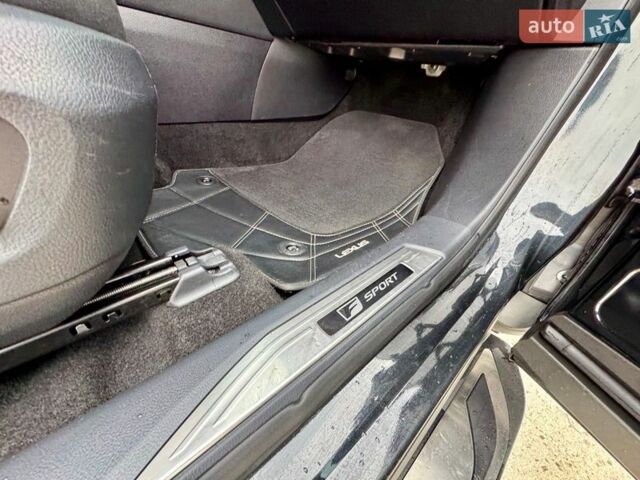 Черный Лексус РХ, объемом двигателя 2.4 л и пробегом 85 тыс. км за 59500 $, фото 67 на Automoto.ua