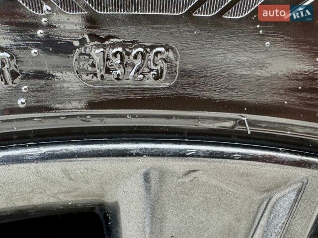 Черный Лексус РХ, объемом двигателя 2.4 л и пробегом 85 тыс. км за 59500 $, фото 107 на Automoto.ua