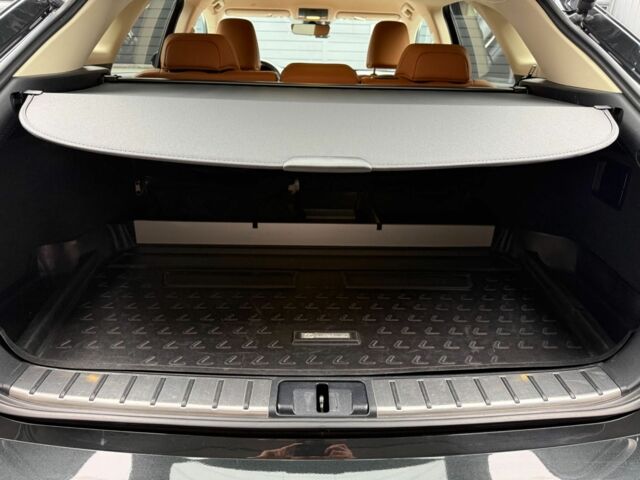 Чорний Лексус РХ, об'ємом двигуна 2 л та пробігом 51 тис. км за 50900 $, фото 18 на Automoto.ua