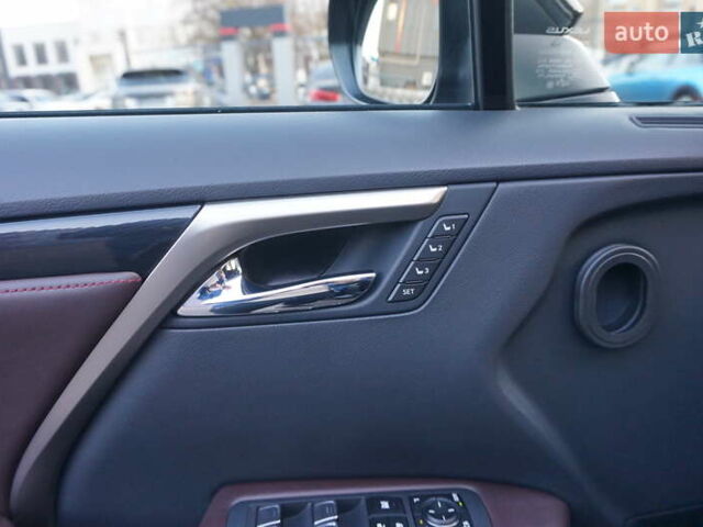 Черный Лексус РХ, объемом двигателя 3.46 л и пробегом 11 тыс. км за 54500 $, фото 18 на Automoto.ua