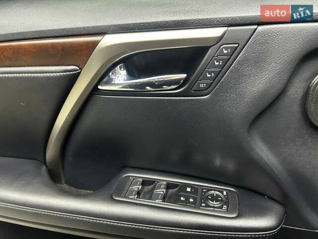 Чорний Лексус РХ, об'ємом двигуна 3.46 л та пробігом 45 тис. км за 46000 $, фото 12 на Automoto.ua