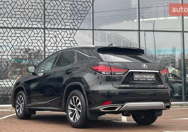 Черный Лексус РХ, объемом двигателя 2 л и пробегом 103 тыс. км за 49705 $, фото 1 на Automoto.ua