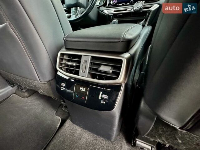 Черный Лексус РХ, объемом двигателя 2.4 л и пробегом 85 тыс. км за 59500 $, фото 77 на Automoto.ua