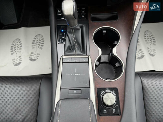 Черный Лексус РХ, объемом двигателя 3.46 л и пробегом 61 тыс. км за 53900 $, фото 22 на Automoto.ua