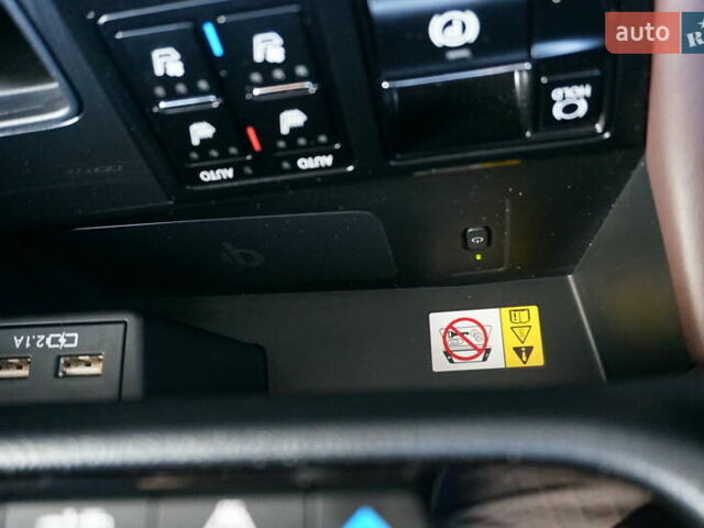 Черный Лексус РХ, объемом двигателя 3.46 л и пробегом 11 тыс. км за 54500 $, фото 64 на Automoto.ua