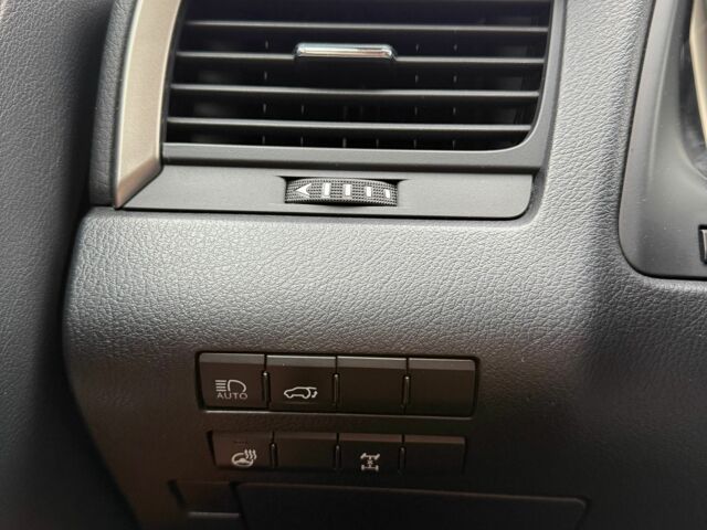 Чорний Лексус РХ, об'ємом двигуна 2 л та пробігом 51 тис. км за 50900 $, фото 14 на Automoto.ua