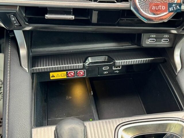Черный Лексус РХ, объемом двигателя 2.4 л и пробегом 85 тыс. км за 59500 $, фото 39 на Automoto.ua