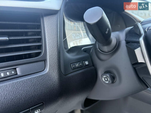 Черный Лексус РХ, объемом двигателя 3.46 л и пробегом 61 тыс. км за 51500 $, фото 28 на Automoto.ua