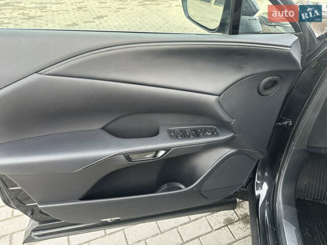 Черный Лексус РХ, объемом двигателя 2.39 л и пробегом 49 тыс. км за 59000 $, фото 16 на Automoto.ua